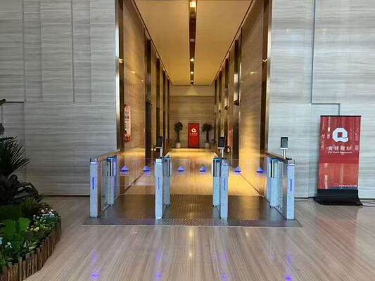 kaufen Gesichtserkennungs-Speed-Gate-Drehkreuz aus Aluminium mit RFID-QR-Code-Leser, automatisches Sicherheitseingangs-Drehkreuz online manufacture